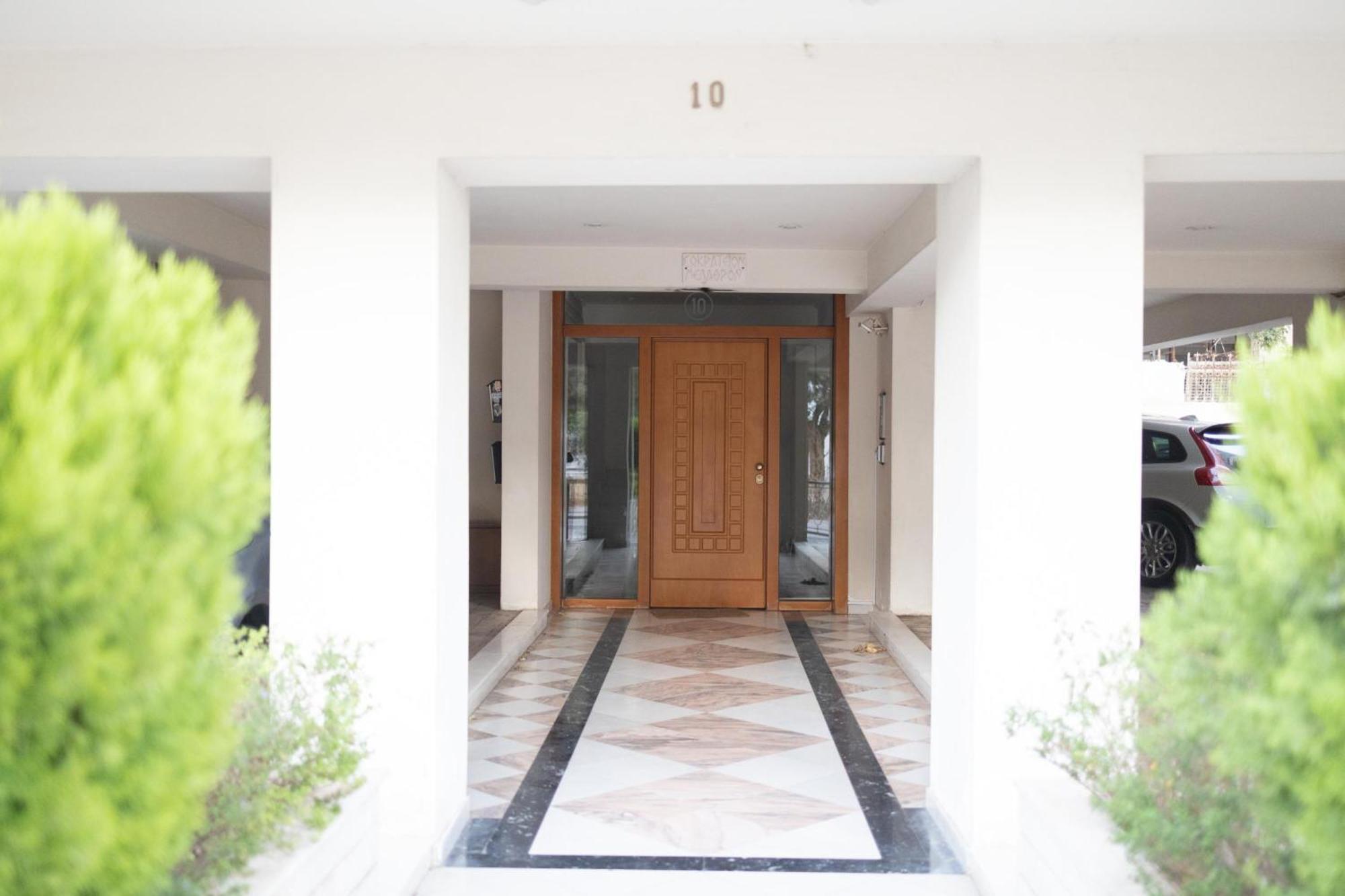 Luxury And Spacious Apt For 8 Guests New Features April 2025 Афины Экстерьер фото